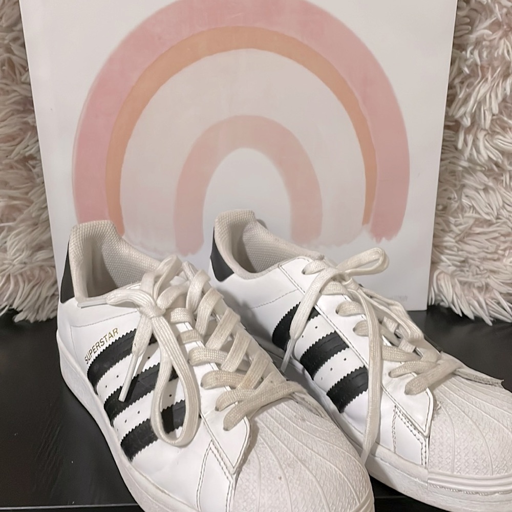 •𝙰𝙳𝙸𝙳𝙰𝚂 𝚂𝚄𝙿𝙴𝚁𝚂𝚃𝙰𝚁 𝚂𝙷𝙾𝙴𝚂